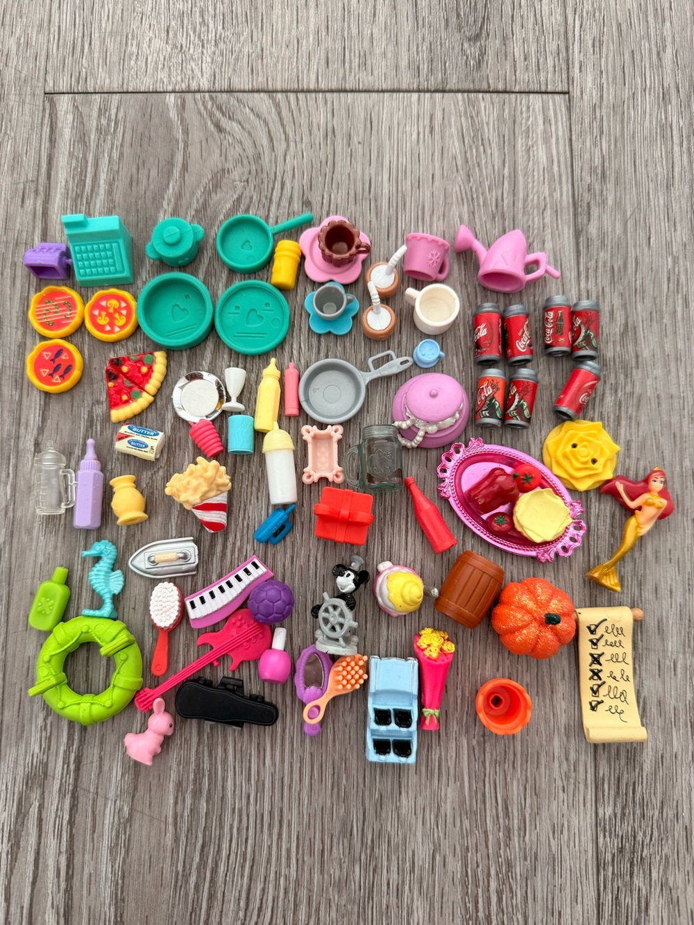 Lot Of Vintage Dollhouse Dolls Miniatures Kitchen Accessories